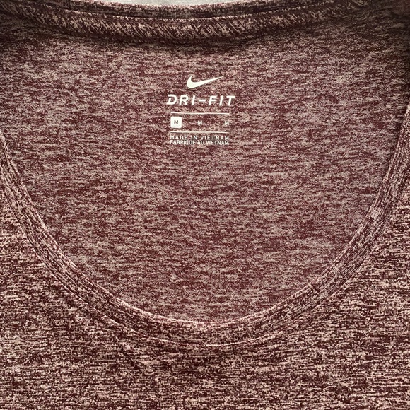 Nike Dri-Fit T-Shirt (Medium) - Picture 4 of 4
